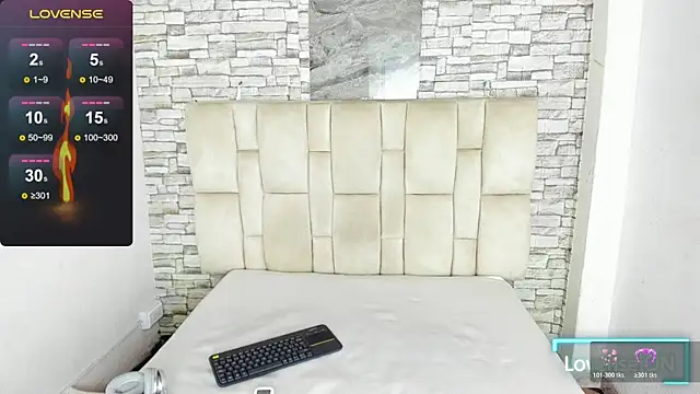 Snapshot of Celesste_doll chatting on 6, 11, 2025 Celesste doll online show from 6, 11, 2025