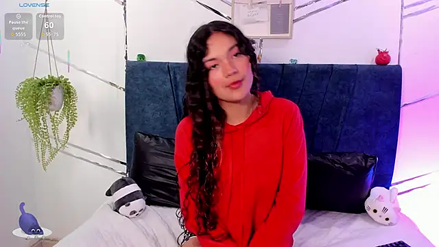 Snapshot of Camilla_Miller01 chatting on 13, 11, 2025 Camilla Miller01 online show from 13, 11, 2025