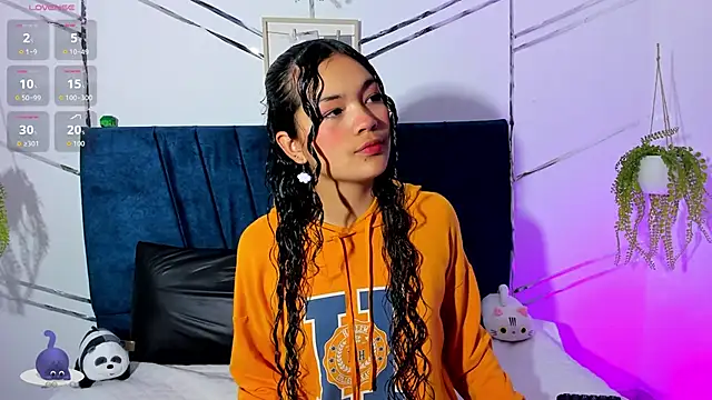 Snapshot of Camilla_Miller01 chatting on 27, 11, 2025 Camilla Miller01 online show from 27, 11, 2025