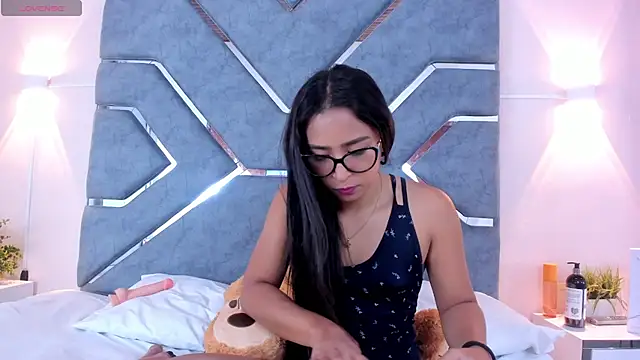 AmyStar1 online show from 13, 10, 2025