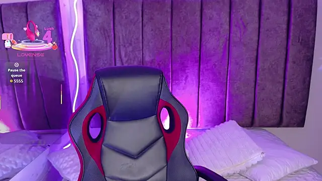 Megan  cole1 online show from 7, 10, 2025