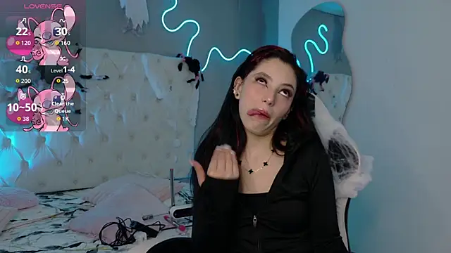 Megan  cole1 online show from 29, 10, 2025