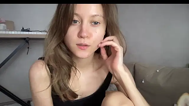 JulietSensation online show from 10, 9, 2025