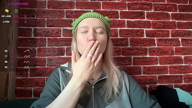 CitrusBlissss online show from 1, 12, 2025