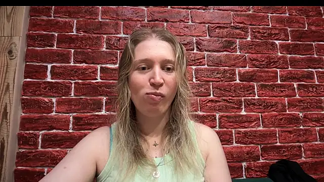 Snapshot of CitrusBlissss chatting on 21, 10, 2025 CitrusBlissss online show from 21, 10, 2025