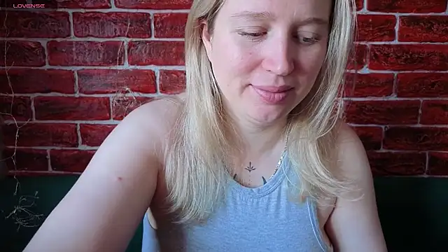Snapshot of CitrusBlissss chatting on 19, 5, 2026 CitrusBlissss online show from 19, 5, 2026
