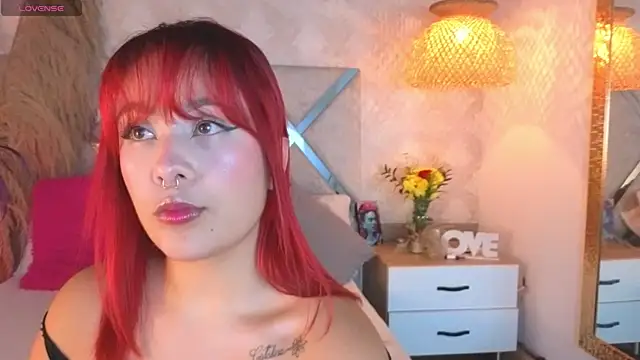 Snapshot of ada_sisns chatting on 24, 9, 2025 ada sisns online show from 24, 9, 2025