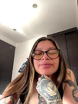 KoraSweett online show from 8, 1, 2026