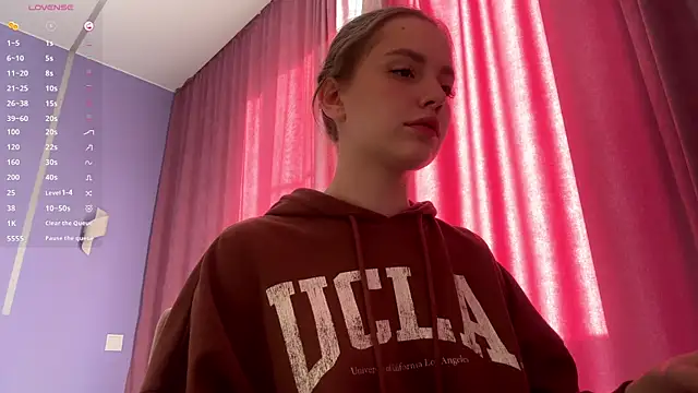 LinaMoonBlessed online show from 4, 11, 2025