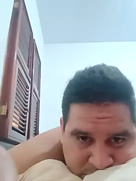 reguetones92 online show from 8, 9, 2025