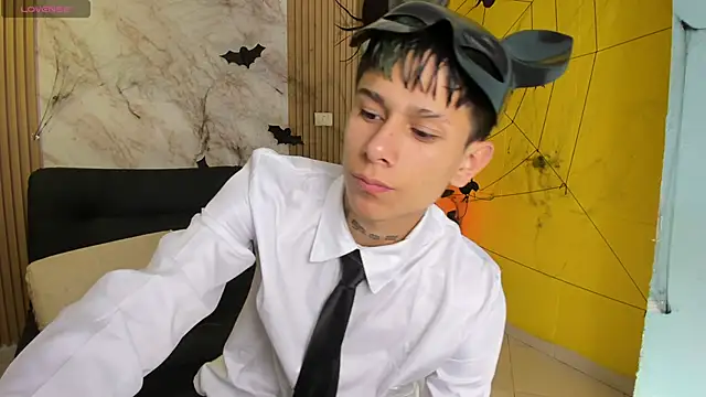 Snapshot of jake_beach chatting on 31, 10, 2025 jake beach online show from 31, 10, 2025