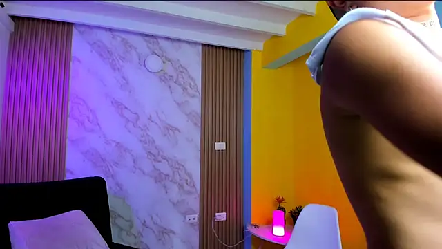 Snapshot of jake_beach chatting on 20, 9, 2025 jake beach online show from 20, 9, 2025