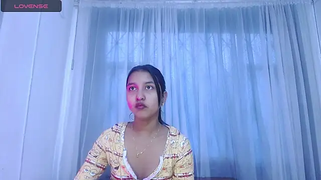 Snapshot of evecherrycs chatting on 20, 9, 2025 evecherrycs online show from 20, 9, 2025
