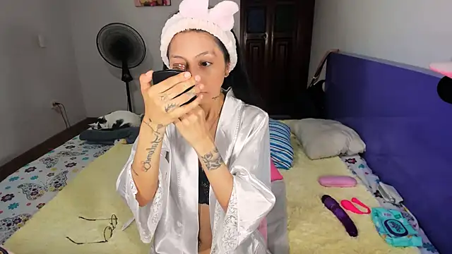 Anais lux online show from 6, 4, 2026