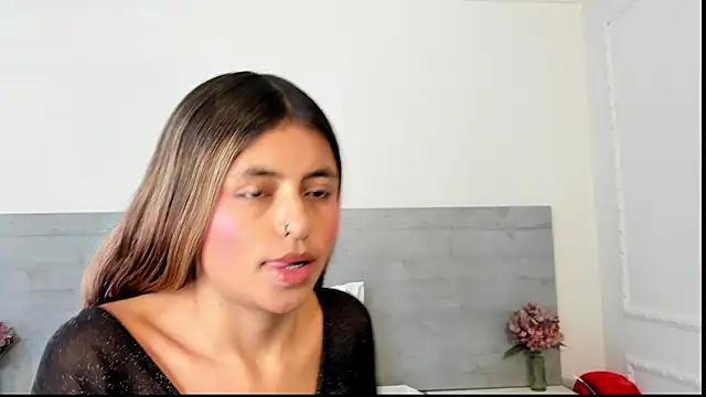 sunnyWhitee online show from 23, 3, 2026