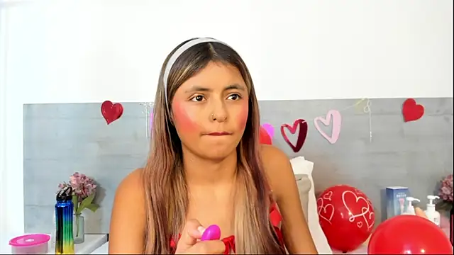 sunnyWhitee online show from 13, 2, 2026