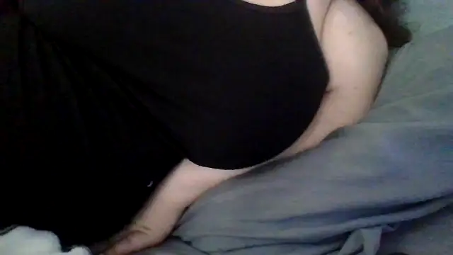 Snapshot of sarahcakes223 chatting on 31, 5, 2026 sarahcakes223 online show from 31, 5, 2026