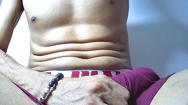 Snapshot of IsaXander743 chatting on 1, 11, 2025 IsaXander743 online show from 1, 11, 2025