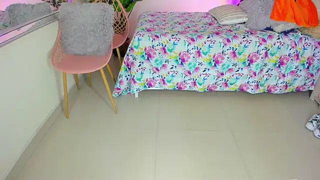 LusyKitty online show from 28, 10, 2025