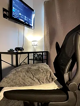 Snapshot of ErosVale chatting on 1, 11, 2025 ErosVale online show from 1, 11, 2025