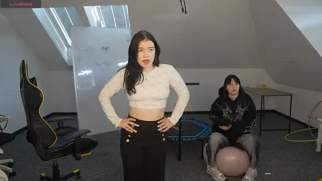 VivianSweet  online show from 1, 4, 2026