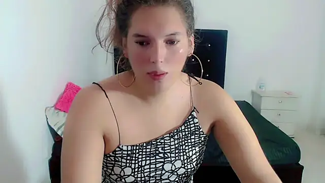 samanthaa hot  online show from 2, 2, 2026