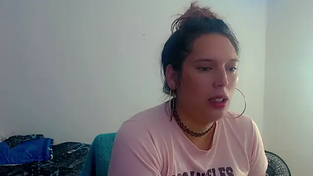 samanthaa hot  online show from 5, 1, 2026