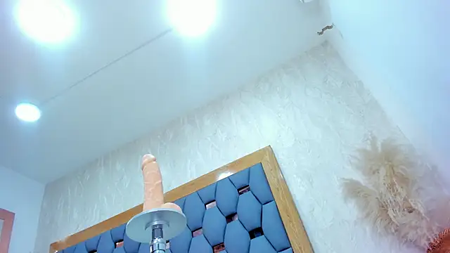 crystal sm online show from 23, 4, 2026