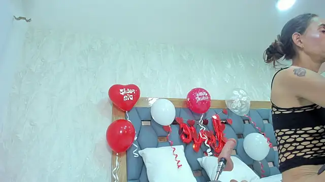 crystal sm online show from 15, 2, 2026