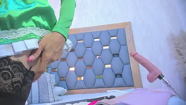 crystal sm online show from 17, 3, 2026