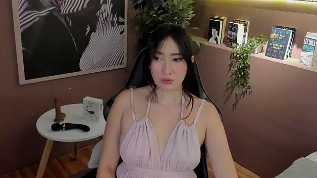 Skyyle  online show from 17, 7, 2026