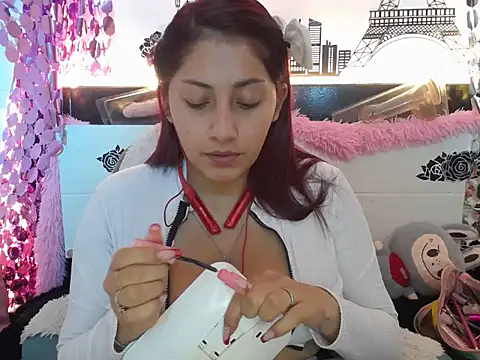 Snapshot of Nicol_V chatting on 25, 9, 2025 Nicol V online show from 25, 9, 2025