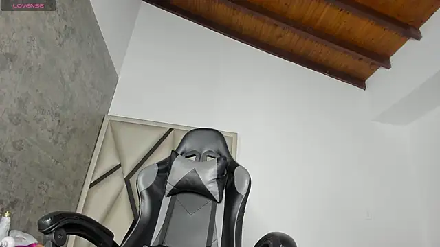 Snapshot of Euphoria_07 chatting on 29, 11, 2025 Euphoria 07 online show from 29, 11, 2025