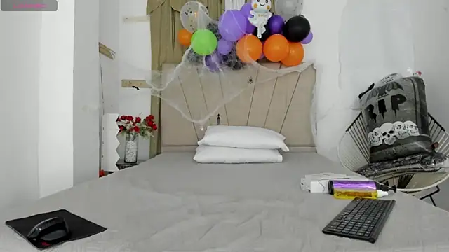 Lady miss    online show from 17, 10, 2025