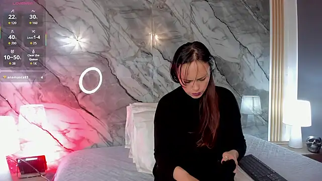 Astridhotman online show from 2, 10, 2025