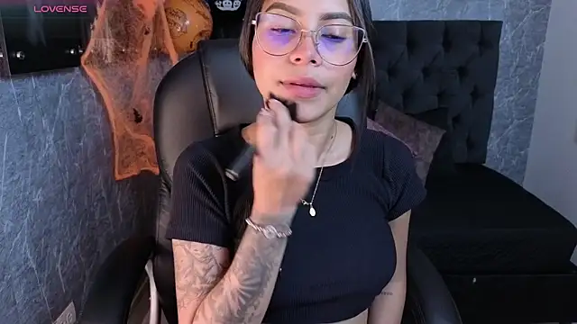 eileen  hills online show from 24, 10, 2025