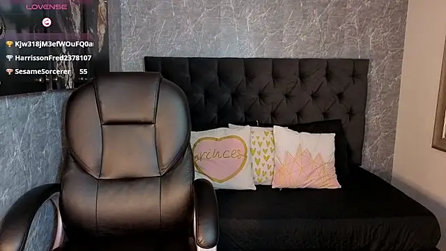 eileen  hills online show from 13, 12, 2025