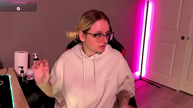 Charlies world online show from 21, 11, 2025