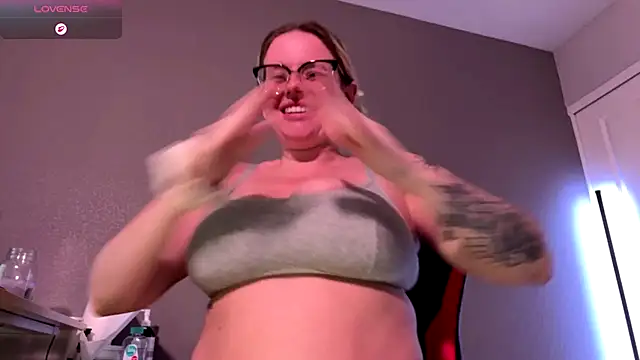 Charlies world online show from 23, 11, 2025