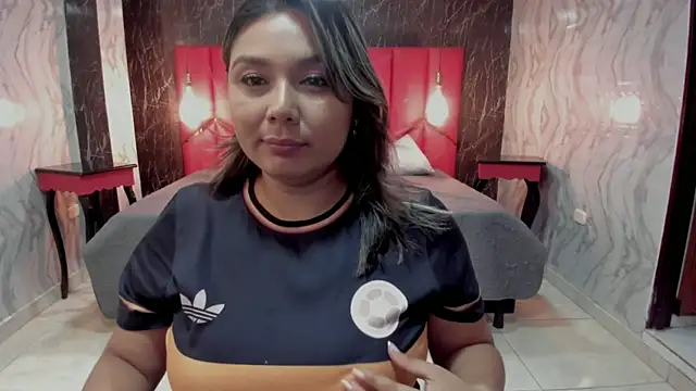 Snapshot of LatinaHoleQueen chatting on 18, 11, 2025 LatinaHoleQueen online show from 18, 11, 2025