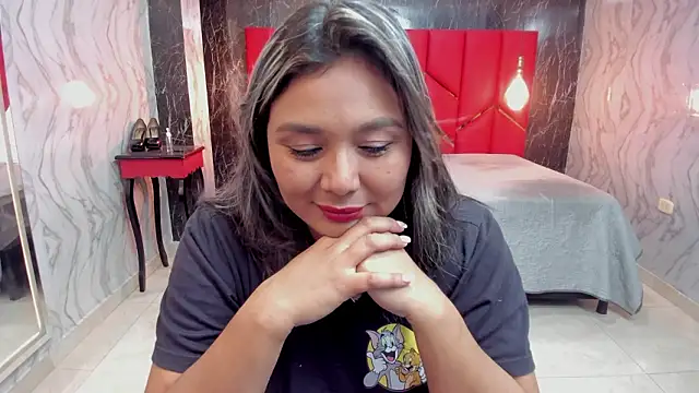 LatinaHoleQueen online show from 16, 3, 2026