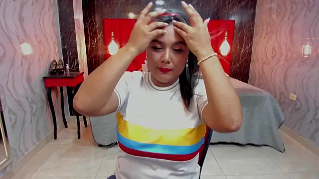 LatinaHoleQueen online show from 26, 3, 2026