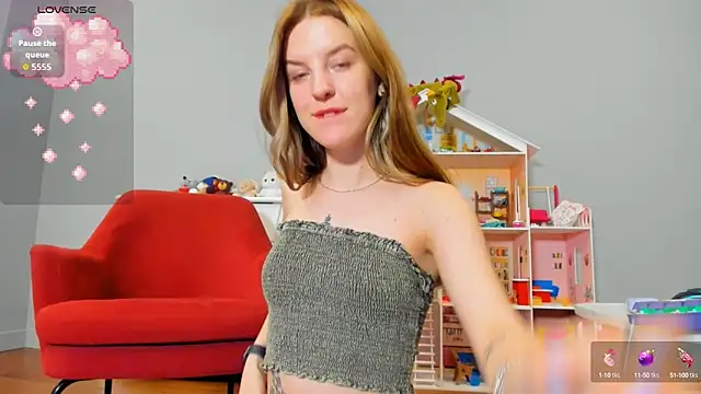 Snapshot of Baby_dolllly chatting on 14, 9, 2025 Baby dolllly online show from 14, 9, 2025