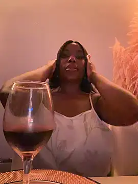 Snapshot of Elie-3 chatting on 9, 8, 2026 Elie-3 online show from 9, 8, 2026