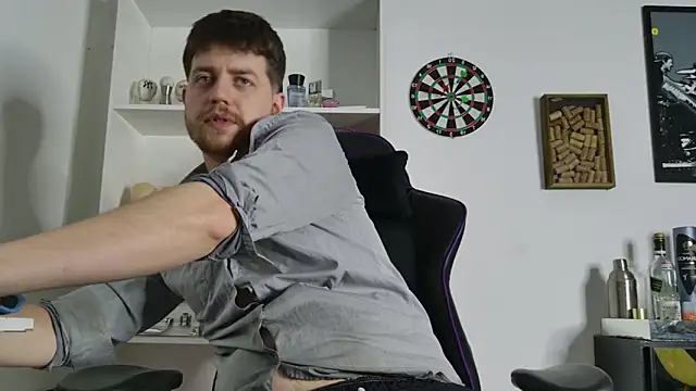 aaron nvk online show from 30, 10, 2025