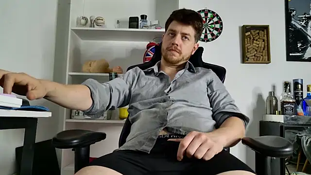 aaron nvk online show from 2, 11, 2025