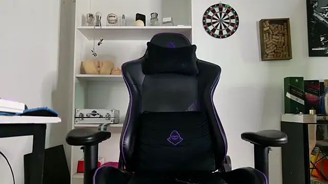 aaron nvk online show from 14, 3, 2026