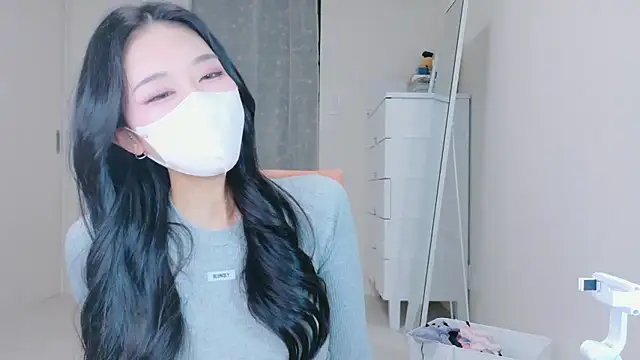 Snapshot of ramuchan_desu chatting on 30, 4, 2026 ramuchan desu online show from 30, 4, 2026