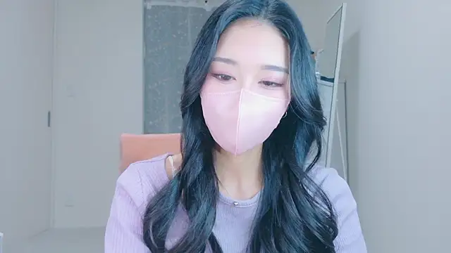 Snapshot of ramuchan_desu chatting on 7, 5, 2026 ramuchan desu online show from 7, 5, 2026