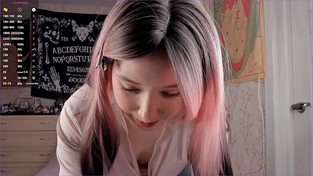 CutiePatoootie online show from 4, 10, 2025